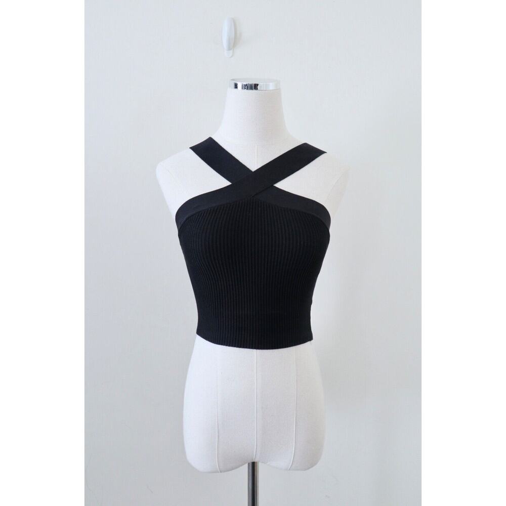 Aritzia Babaton Size XS Sculpt Knit Criss Cross Cropped Tank Black